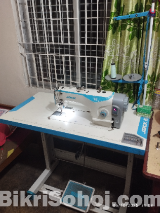 Jack Sewing Machine F4
